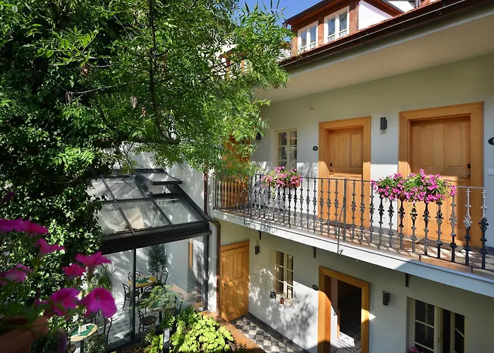 Hotel At The White Lily Prag